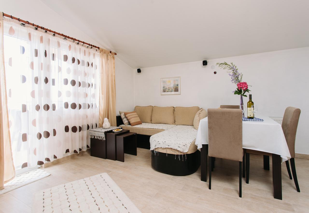 Apartment Panorama *